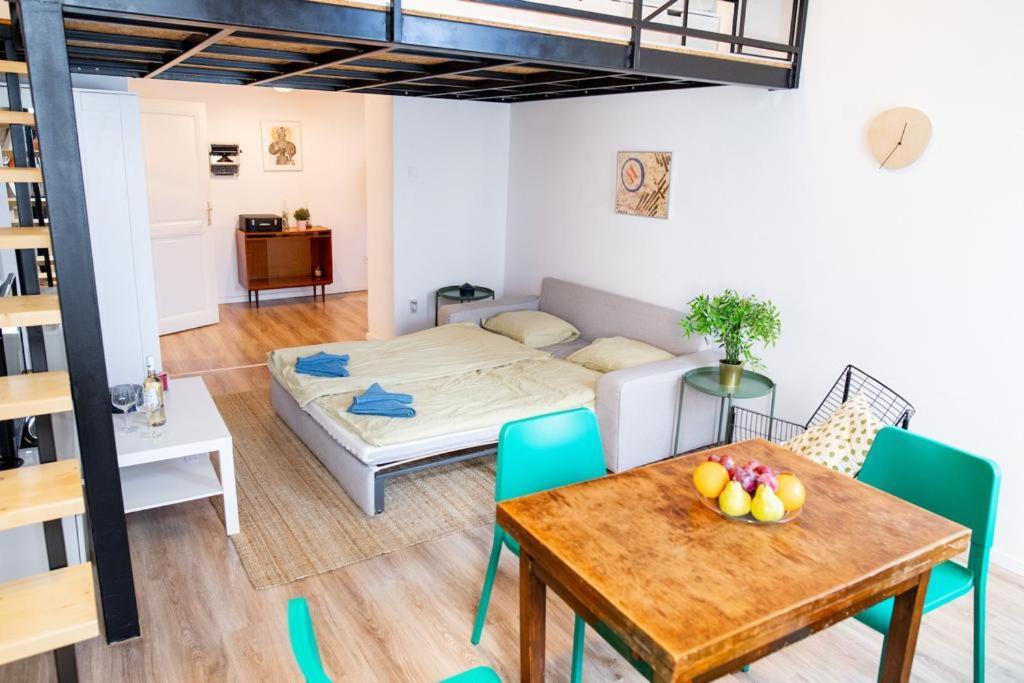 Studio Apartment Next To Famous Party House A38 บูดาเปสต์ ภายนอก รูปภาพ